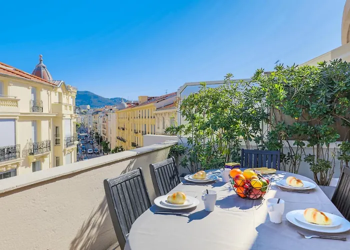アパート Palais L'escurial Ap4069 By Riviera Homes